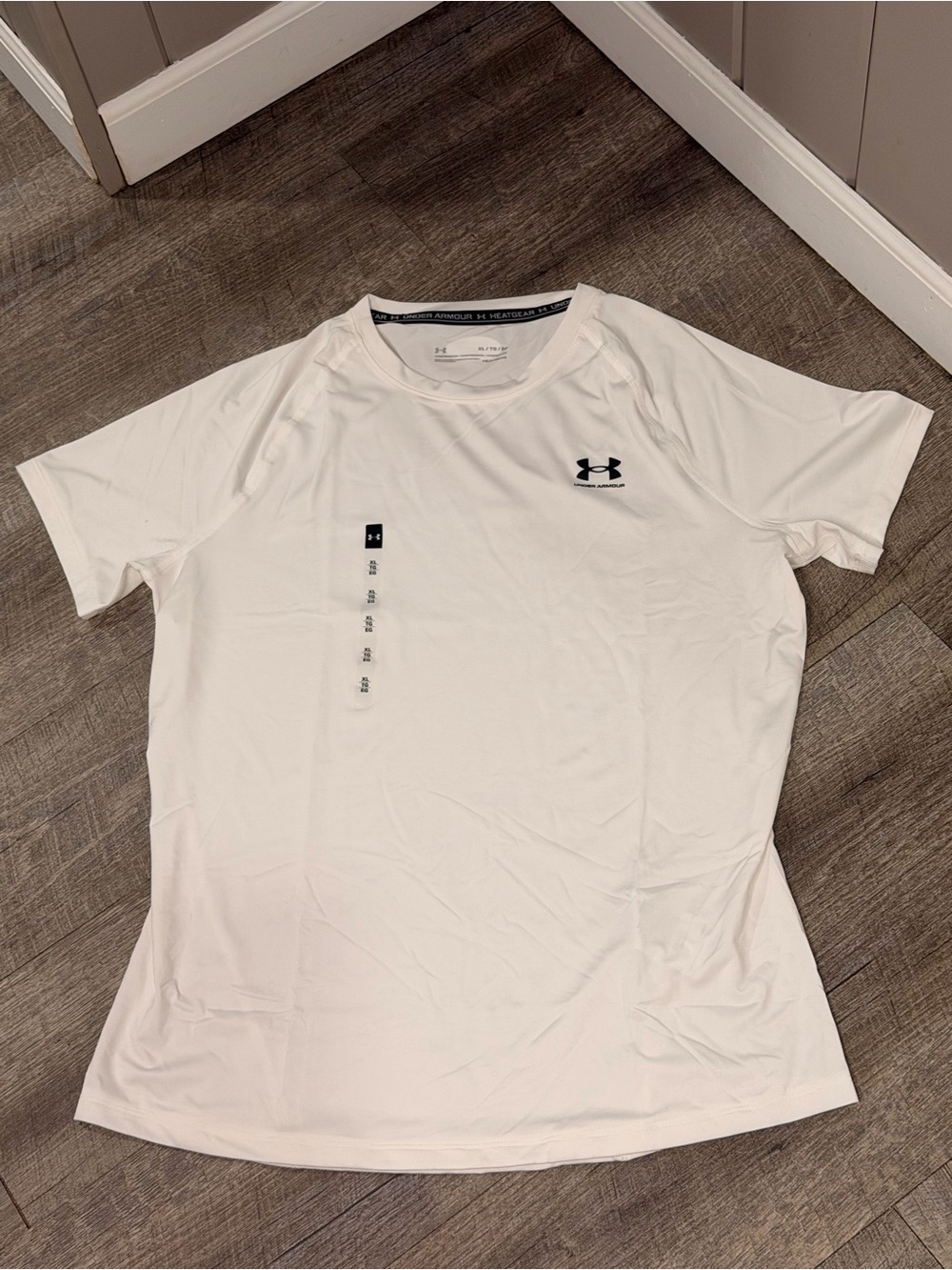 Under Armour Women’s White HeatGear Compression Performance Tee Size XL